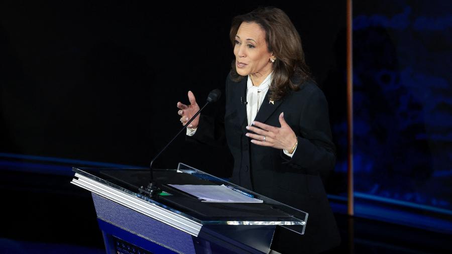 No primeiro debate presidencial dos EUA, Kamala Harris rebate Donald Trump e destaca que ele foi “demitido” por 81 milhões de eleitores