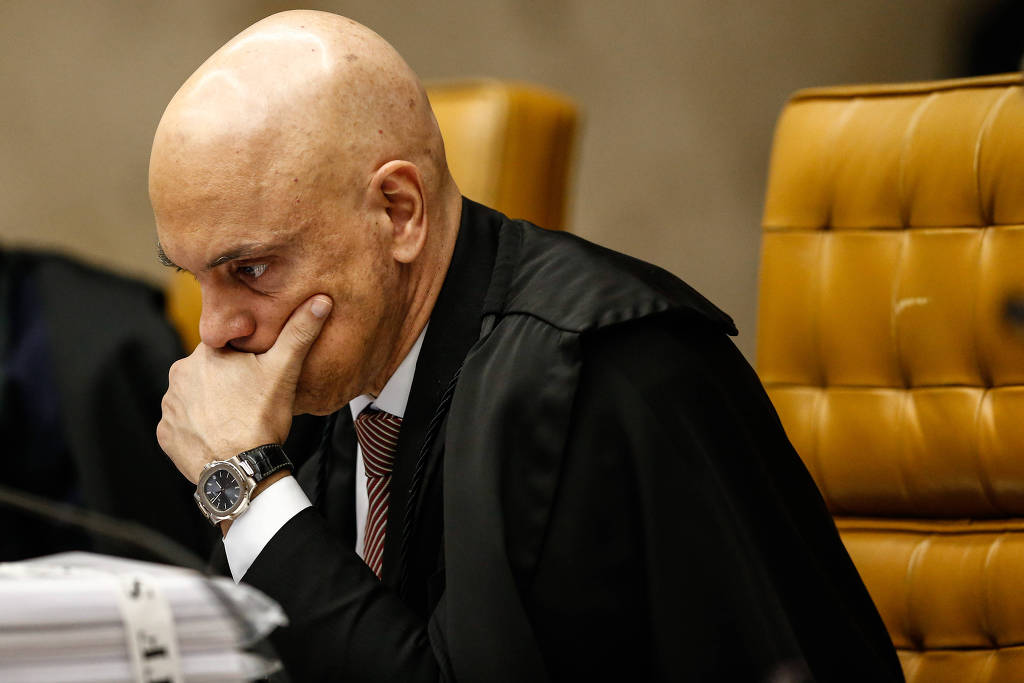 Moraes condiciona retorno do X ao Brasil ao pagamento de multa. Descubra todos os detalhes dessa decisão polêmica