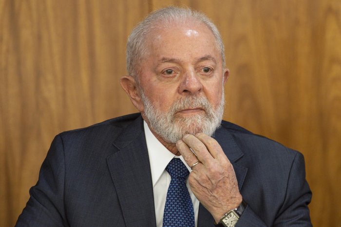 Governo brasileiro inicia repatrição de cidadãos no Líbano após ataques. Lula critica ações israelenses e defende inocentes