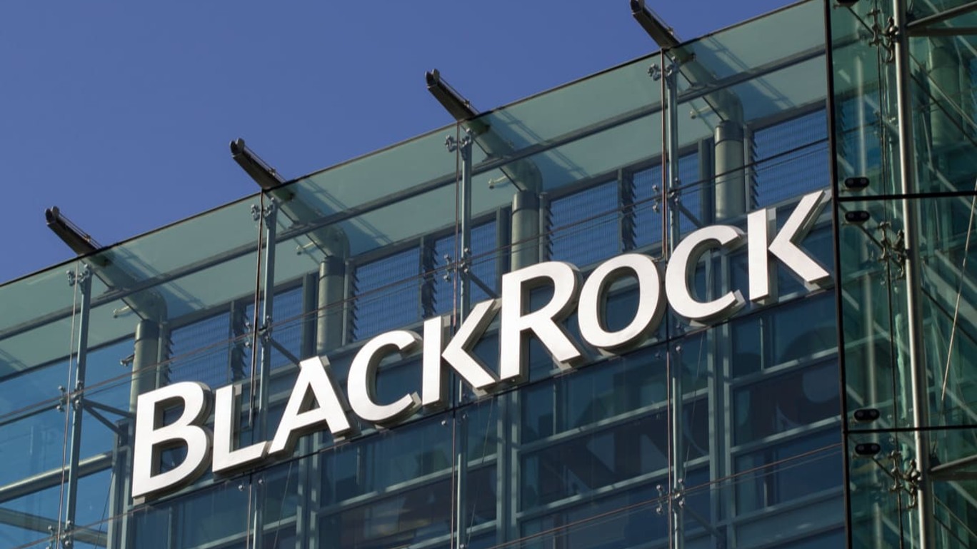 BlackRock e Microsoft anunciam investimento de R$ 164 bilhões em infraestrutura para IA, prometendo transformar o setor