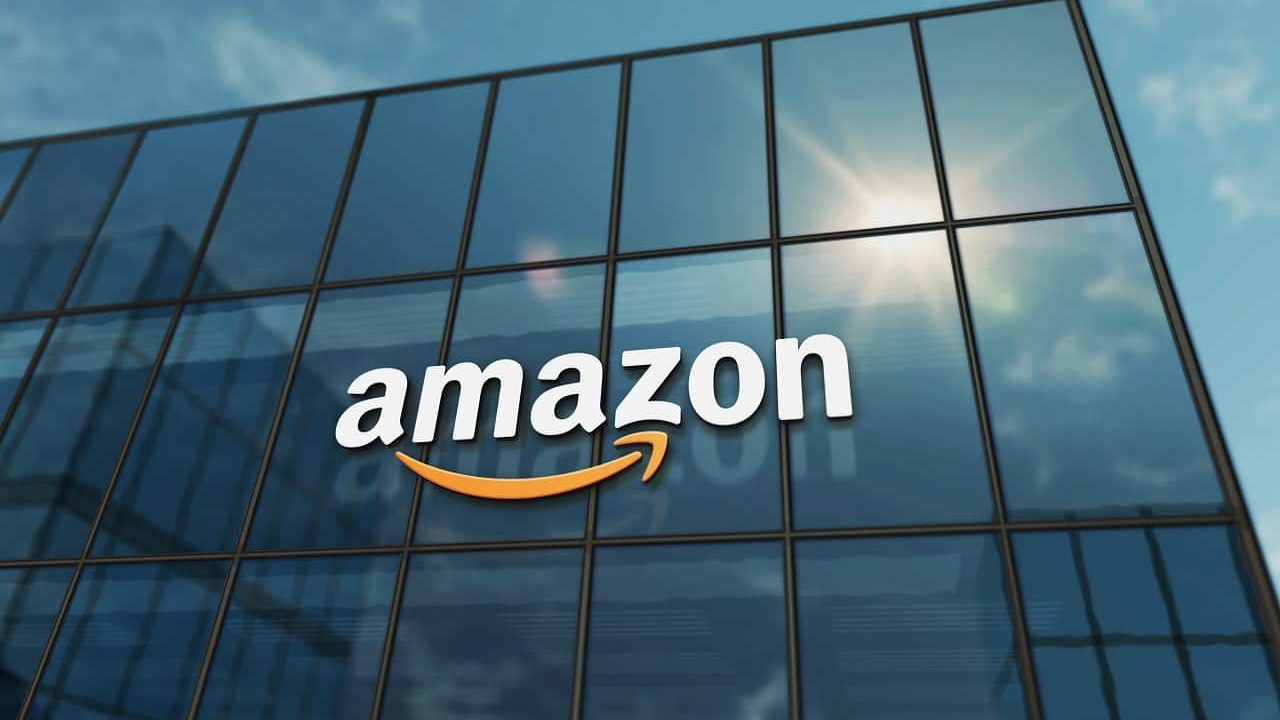 Amazon anuncia fim do home office e volta ao trabalho presencial com jornada de cinco dias a partir de janeiro de 2025. Entenda as razões