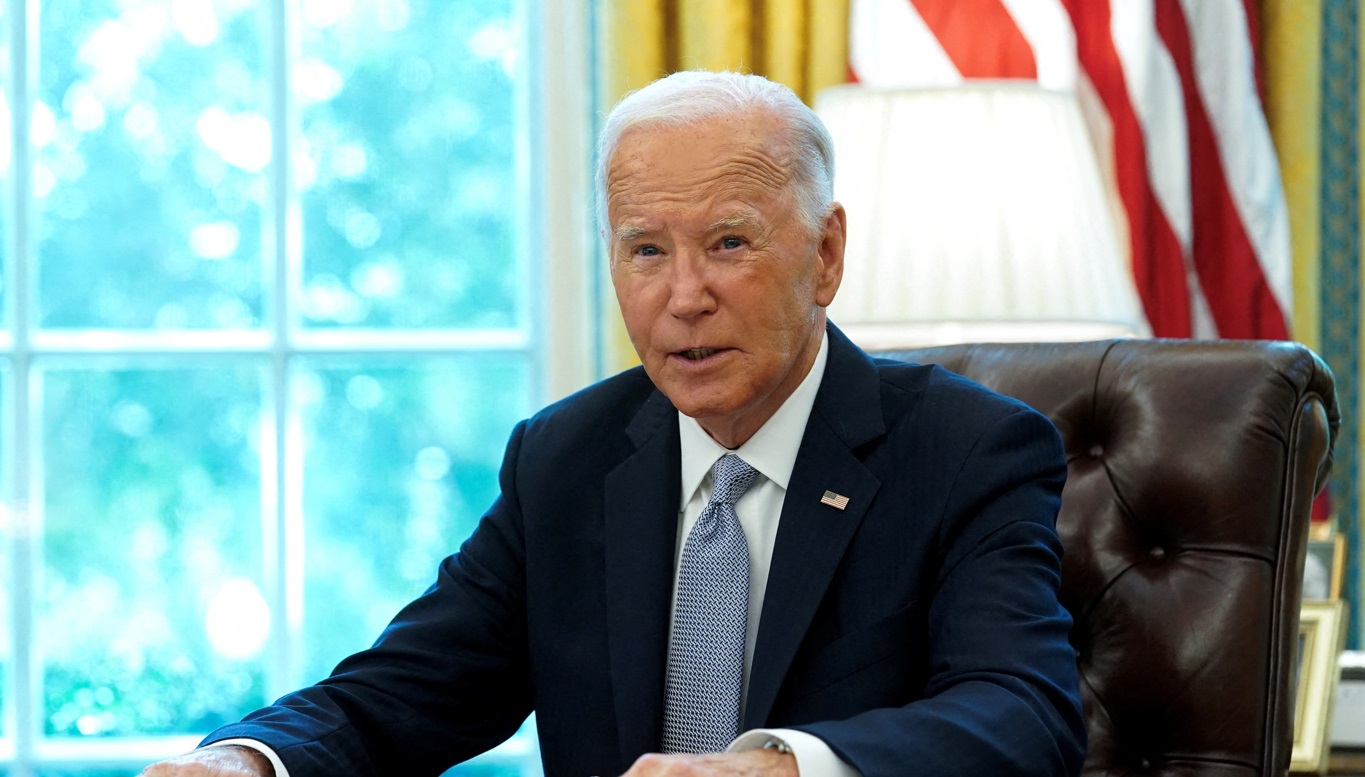 Biden propõe banir veículos chineses, levantando preocupações sobre segurança e coleta de dados. Saiba mais