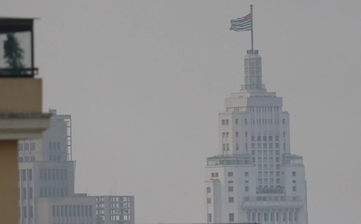 São Paulo está entre as cidades com a pior qualidade de ar. Descubra o impacto da poluição e como se proteger