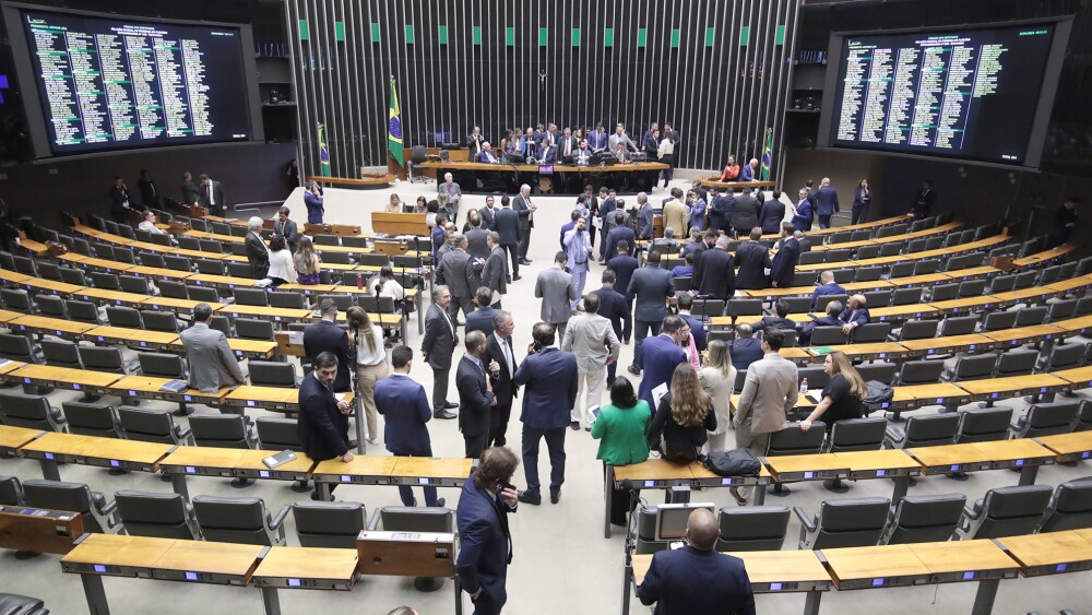 Câmara dos Deputados convoca sessão sobre PL para enfrentar calamidades; descubra os detalhes e impactos dessa proposta