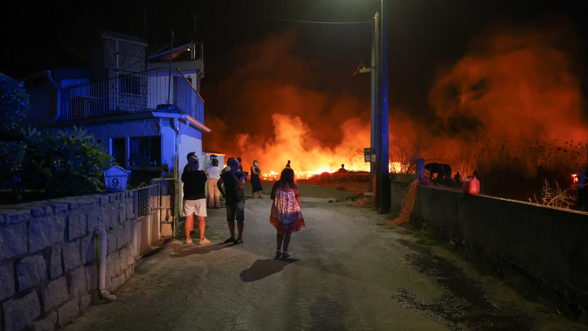 Incêndios em Portugal matam quatro, incluindo um brasileiro. Saiba mais sobre a tragédia e os esforços para conter as chamas