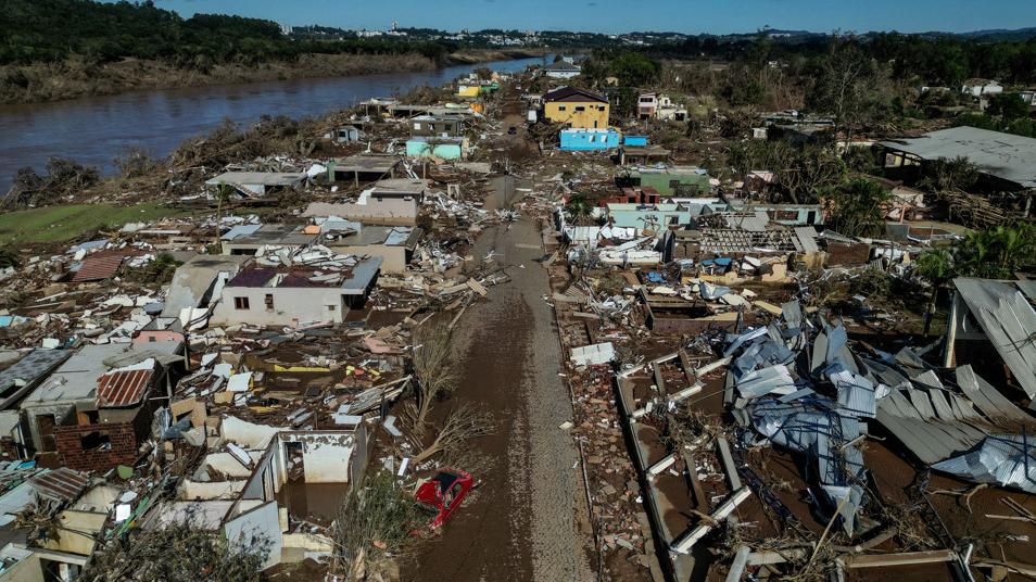 Pedidos de indenização no RS chegam a R$ 6 bi, destacando o impacto das chuvas. Entenda os números e a magnitude dessa tragédia