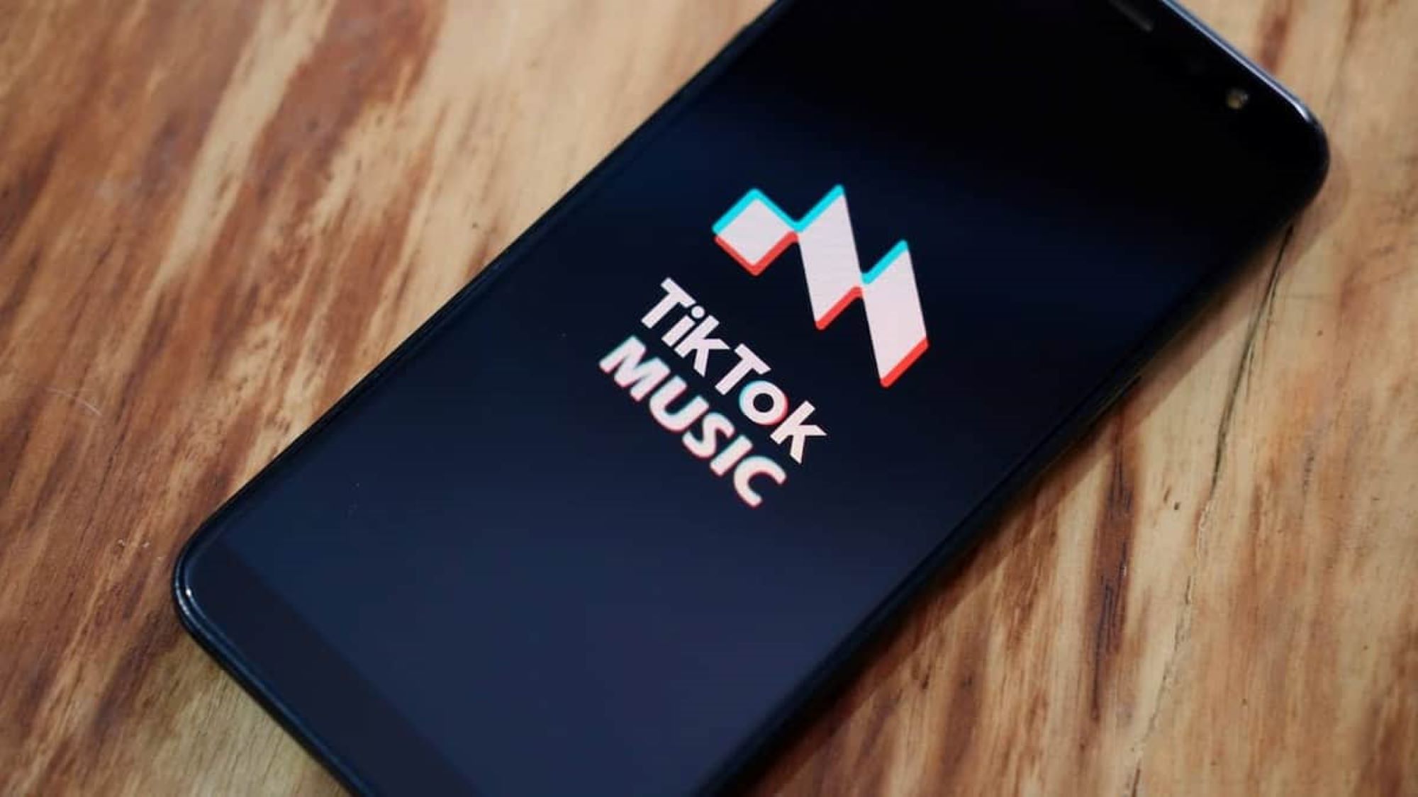 TikTok descontinuará seu serviço de música em novembro. Entenda as implicações e o futuro da plataforma