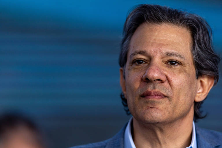 Haddad discute a dinâmica de gastos e dívida pública, destacando desafios e medidas necessárias para o futuro econômico do Brasil