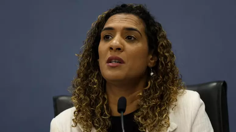 Anielle Franco revela que o assédio de Silvio Almeida começou em 2022, durante a transição de governo