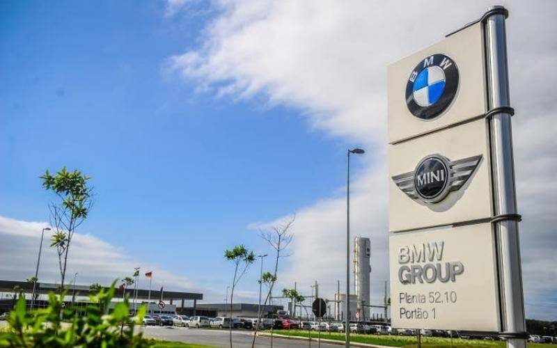 BMW investe R$ 1,1 bilhão no Brasil até 2028, modernizando fábricas e ampliando produção de SUVs