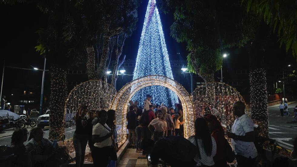 Natal antecipado na Venezuela gera polêmica e curiosidade