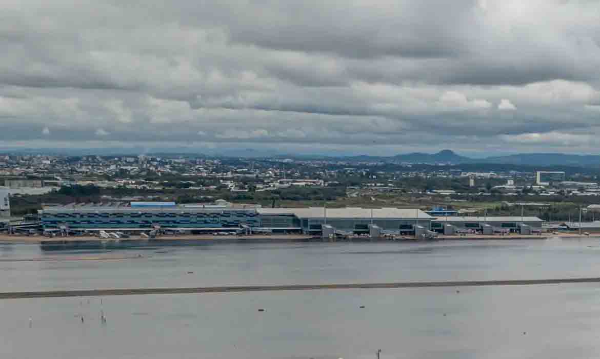 Aeroporto Salgado Filho reabre após seis meses de fechamento, trazendo novidades para os viajantes no RS