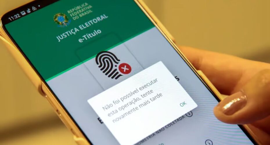 Eleitores têm dificuldades para usar o e-Título na justificativa de voto. Entenda a situação e como contornar os problemas