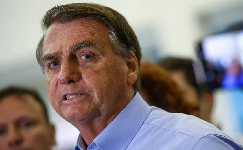 Justiça convoca Bolsonaro para depoimento em processo sobre ex-diretor da PRF Silvinei Vasques. Entenda os detalhes