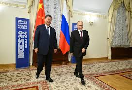 Xi Jinping e Putin discutem o caos global e a parceria duradoura entre China e Rússia na cúpula do Brics