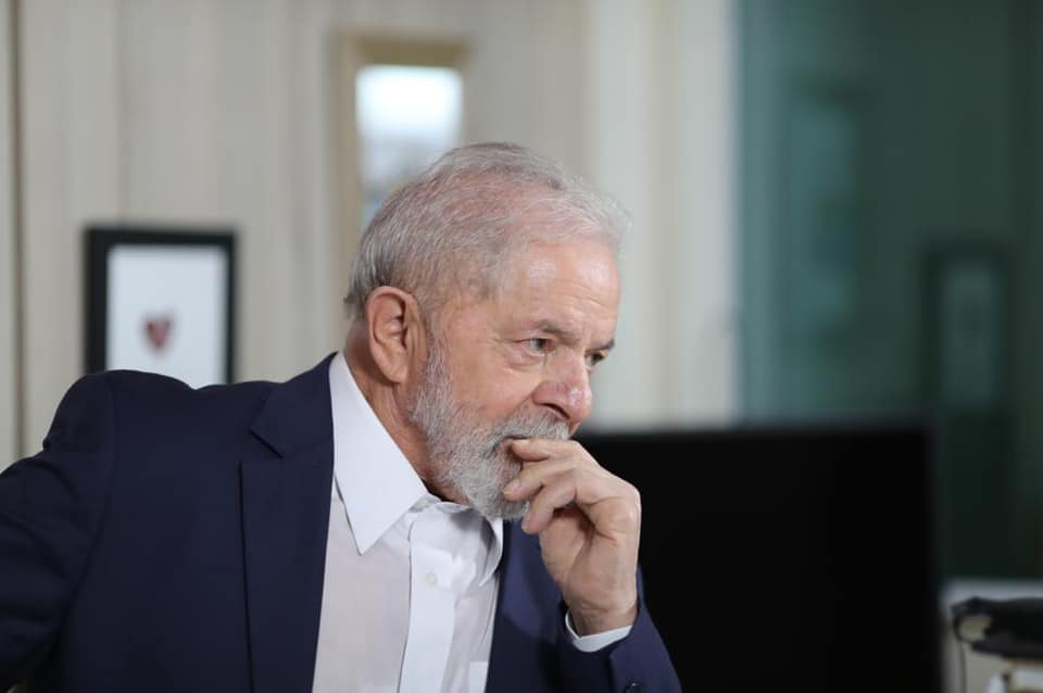 Lula critica intromissão dos EUA na venda de caças Gripen ao Brasil e fala sobre novos investimentos na aviação presidencial